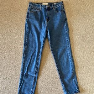 PacSun Medium Wash Classic Mom Jeans (26)